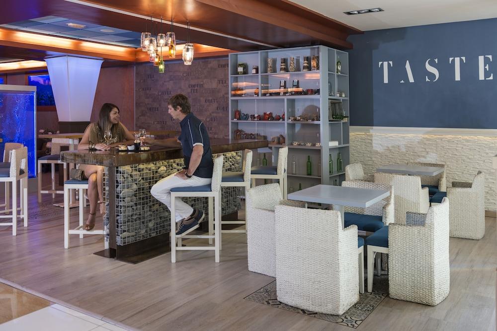 Marylanza & Hotel Los Cristianos (Tenerife)
