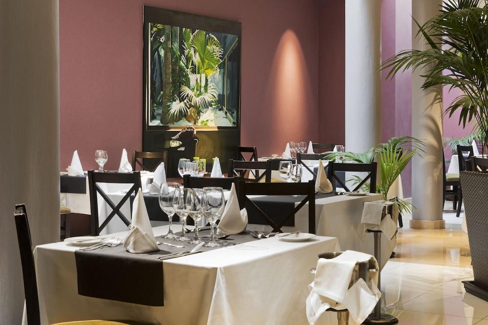 Marylanza & Hotel 4*