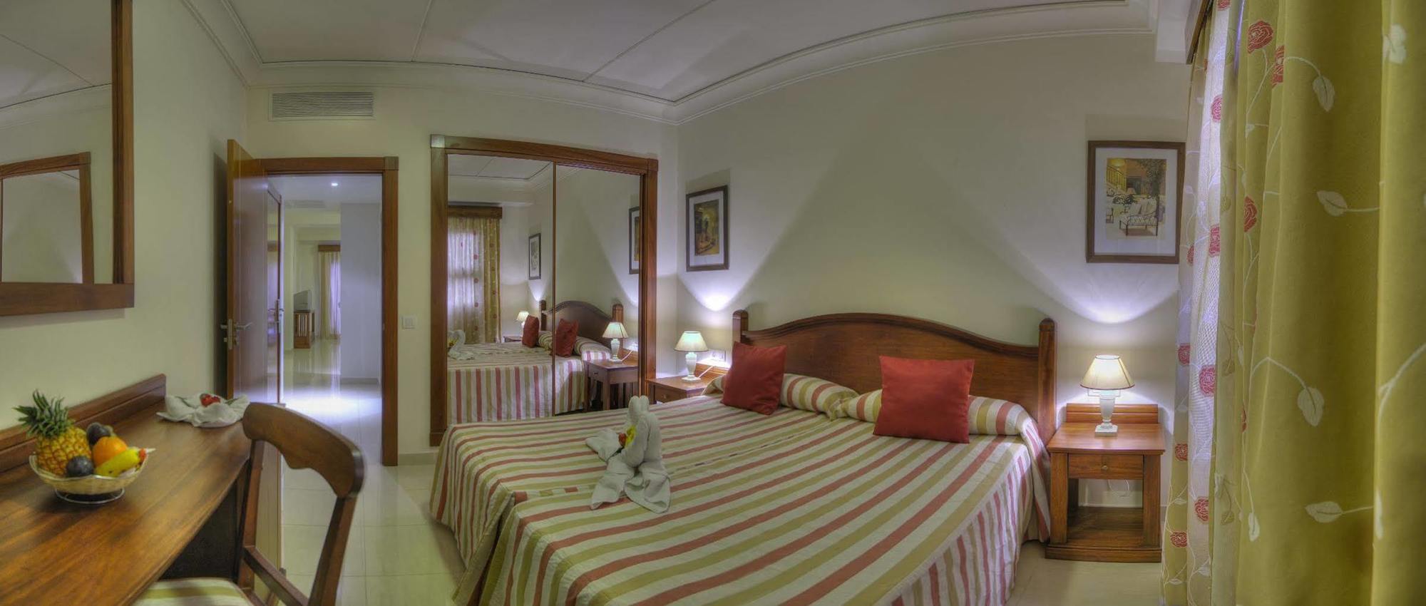 Marylanza & Hotel Los Cristianos (Tenerife)
